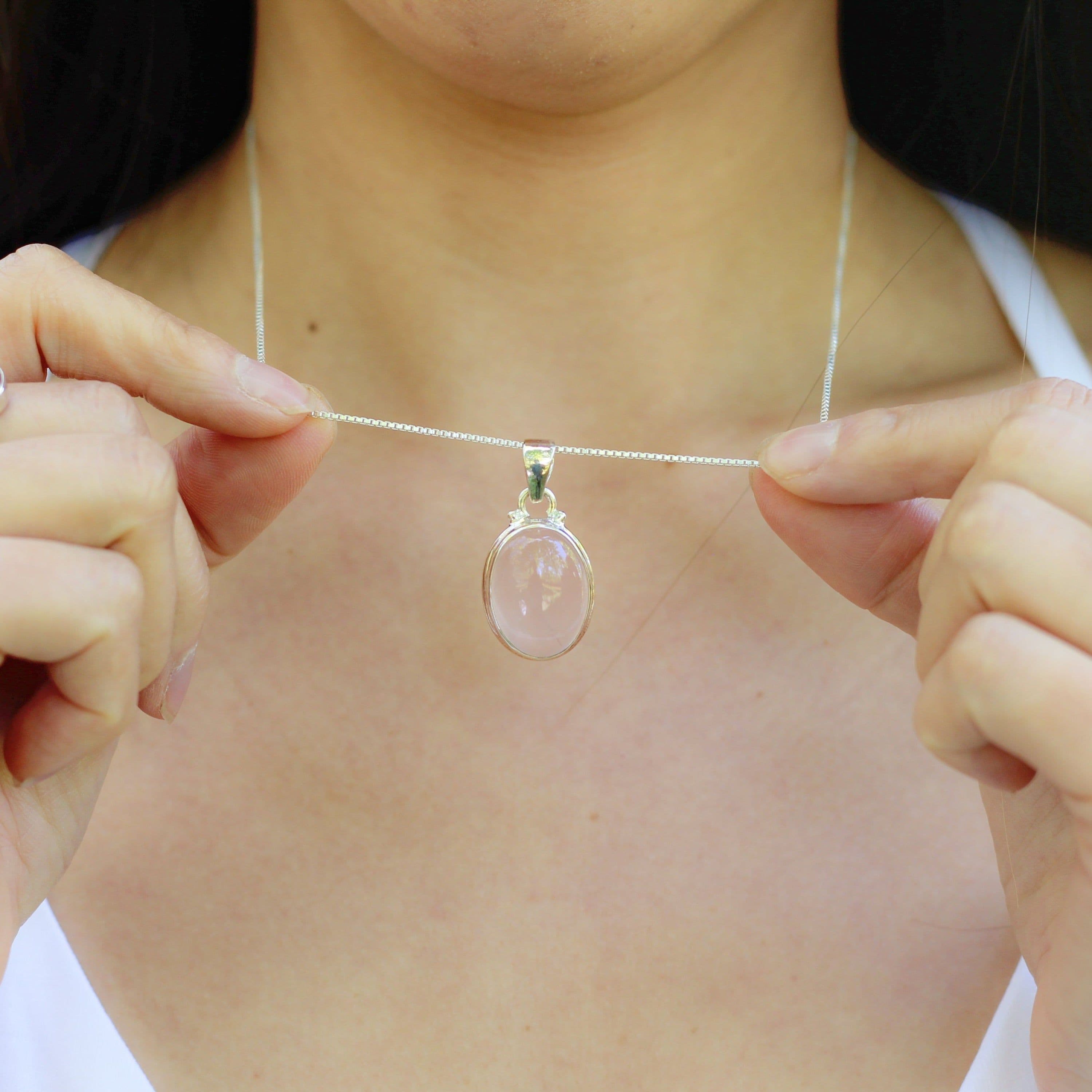 image-Collier et pendentif "Tendresse du Coeur" en Quartz Rose et Argent 925