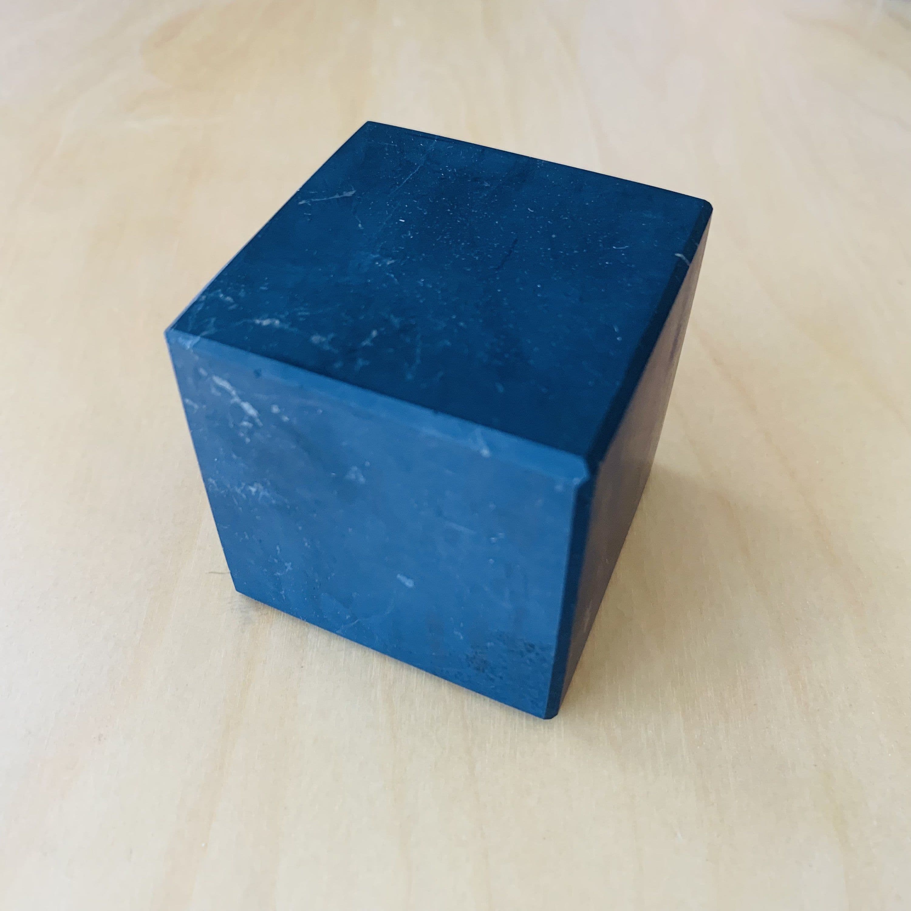 image-Cube "Purification des Énergies" en Shungite polie
