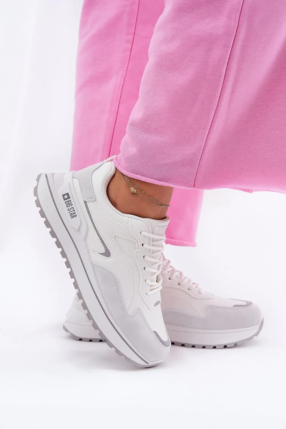 image-Sport Shoes Step in style