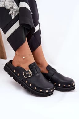 image-Flip-flops Step in style