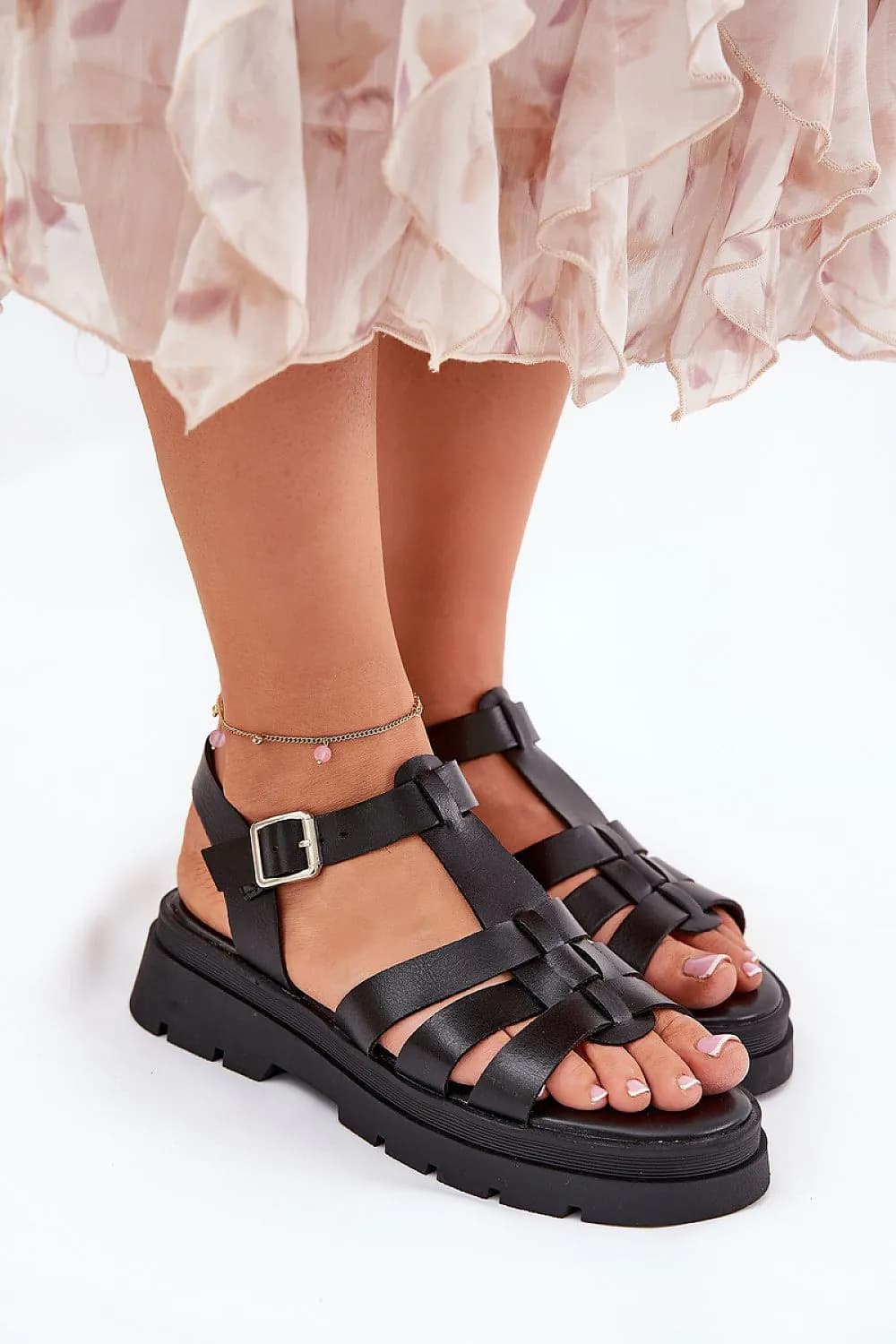 image-Sandals Step in style