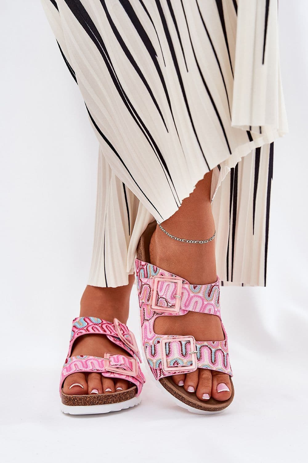 image-Flip-flops Step in style