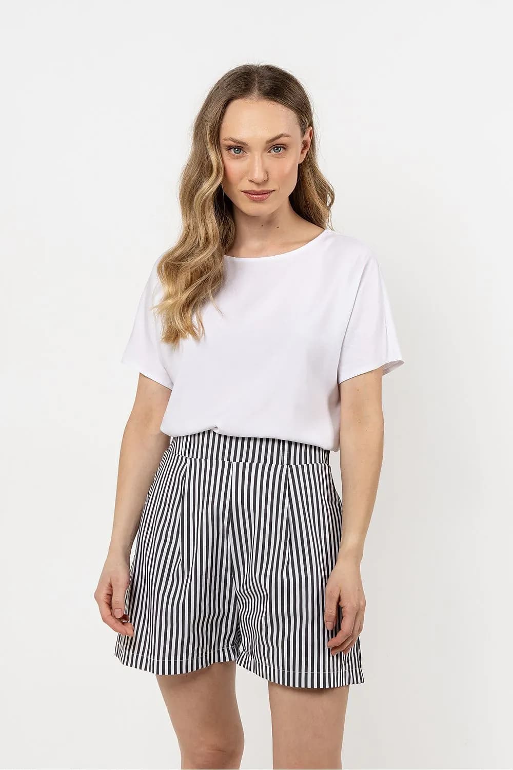 image-Shorts awama