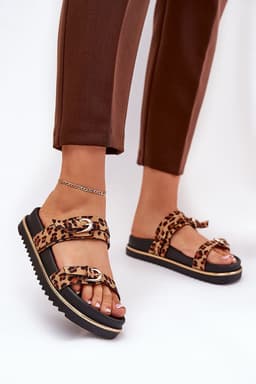 image-Flip-flops Step in style