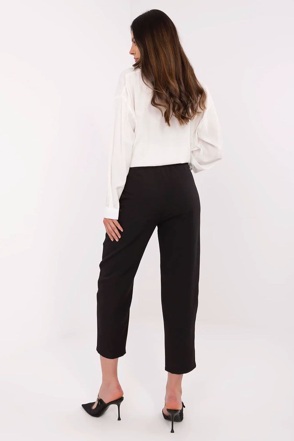 image-Women trousers Och Bella