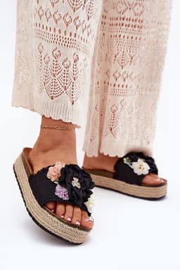 image-Flip-flops Step in style