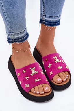 image-Flip-flops Step in style