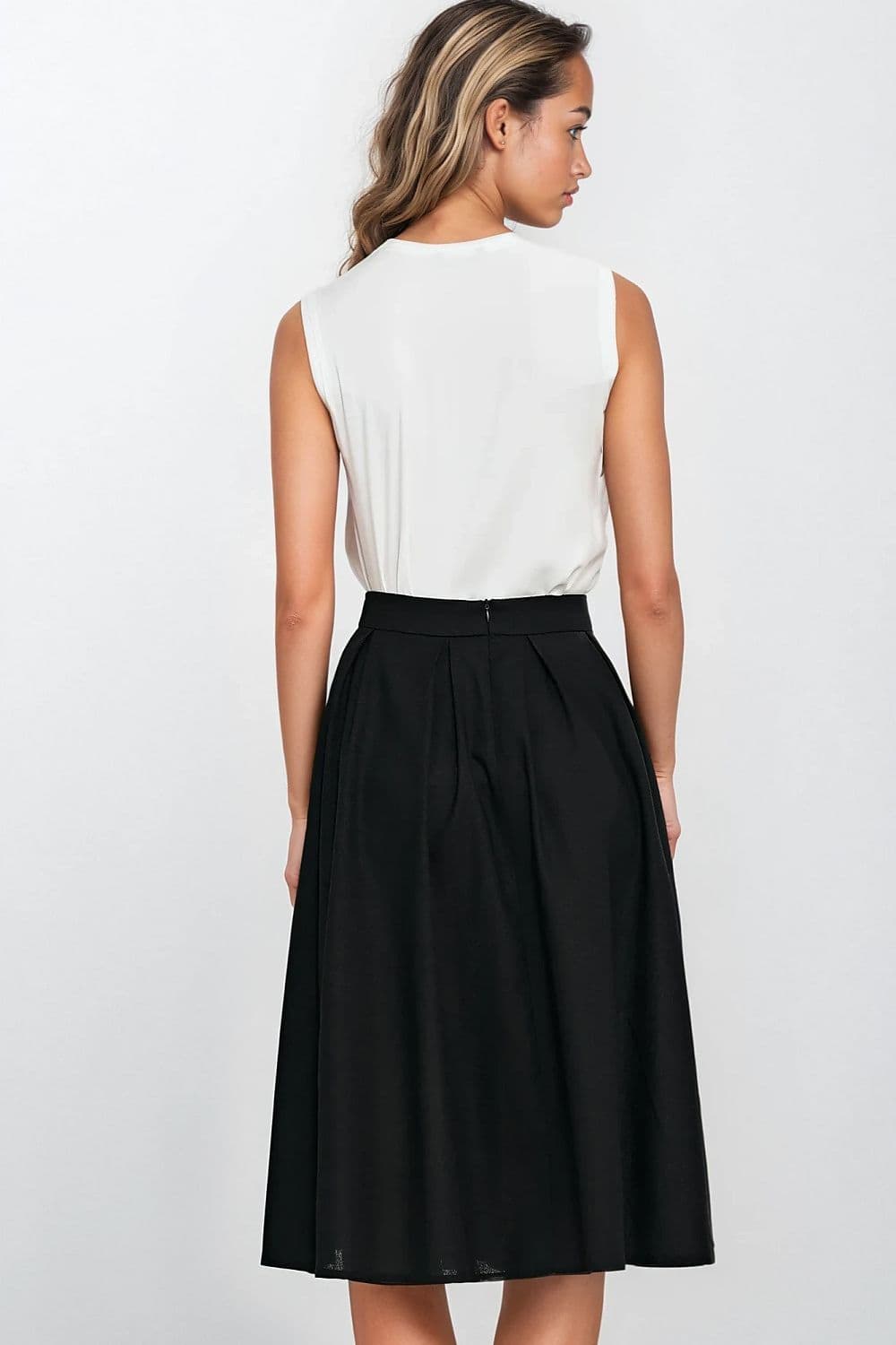 image-Skirt Nife