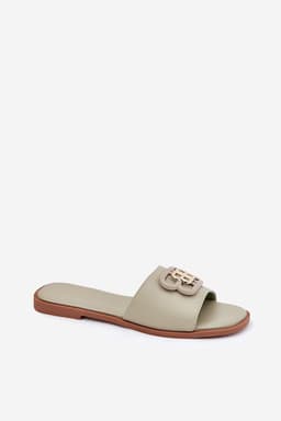 image-Flip-flops Step in style