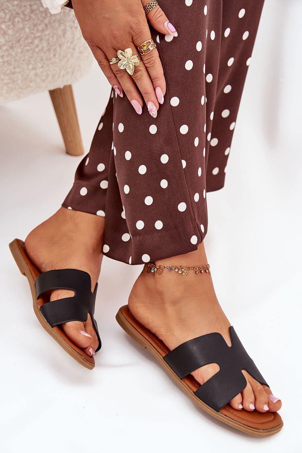 image-Flip-flops Step in style