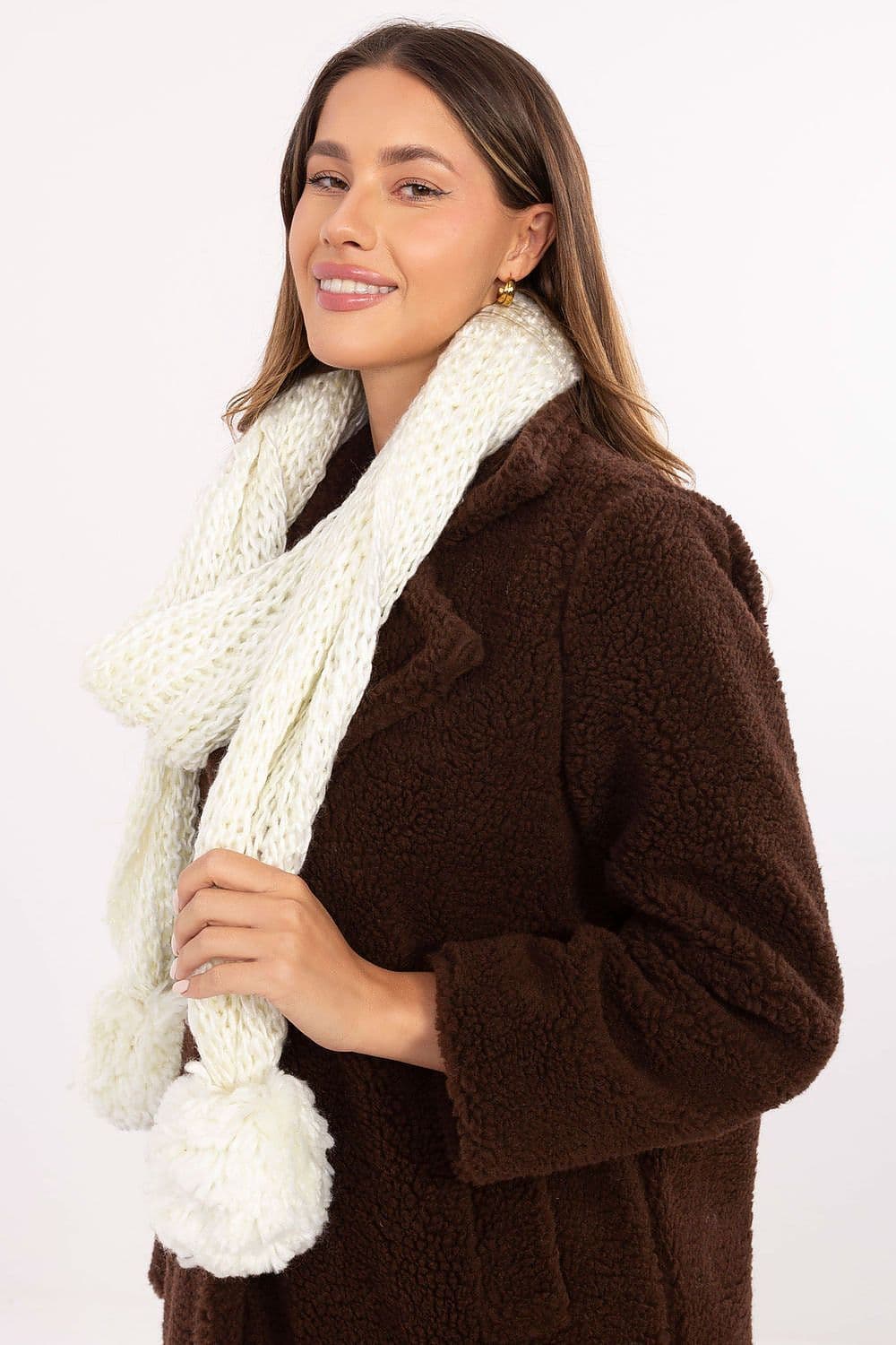 image-Shawl AT