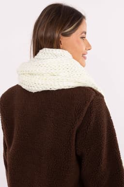 image-Shawl AT