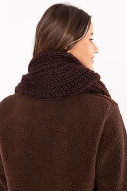 image-Shawl AT