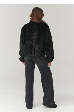 image-Jacket Makadamia