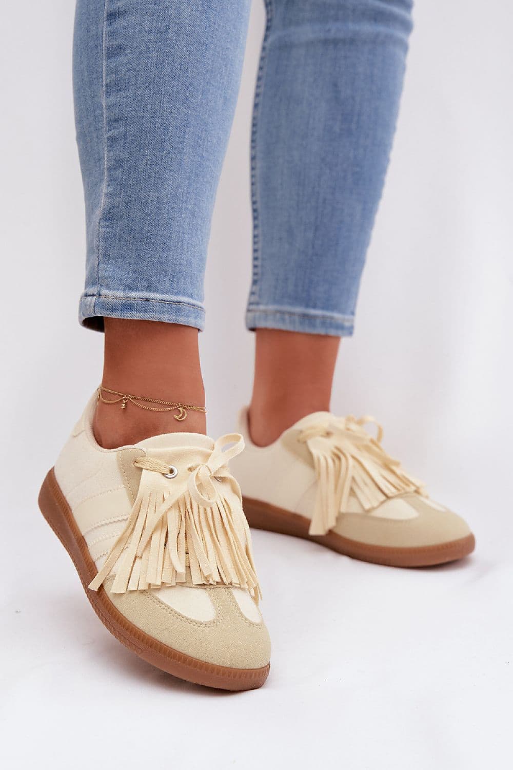 image-Sport Shoes Step in style