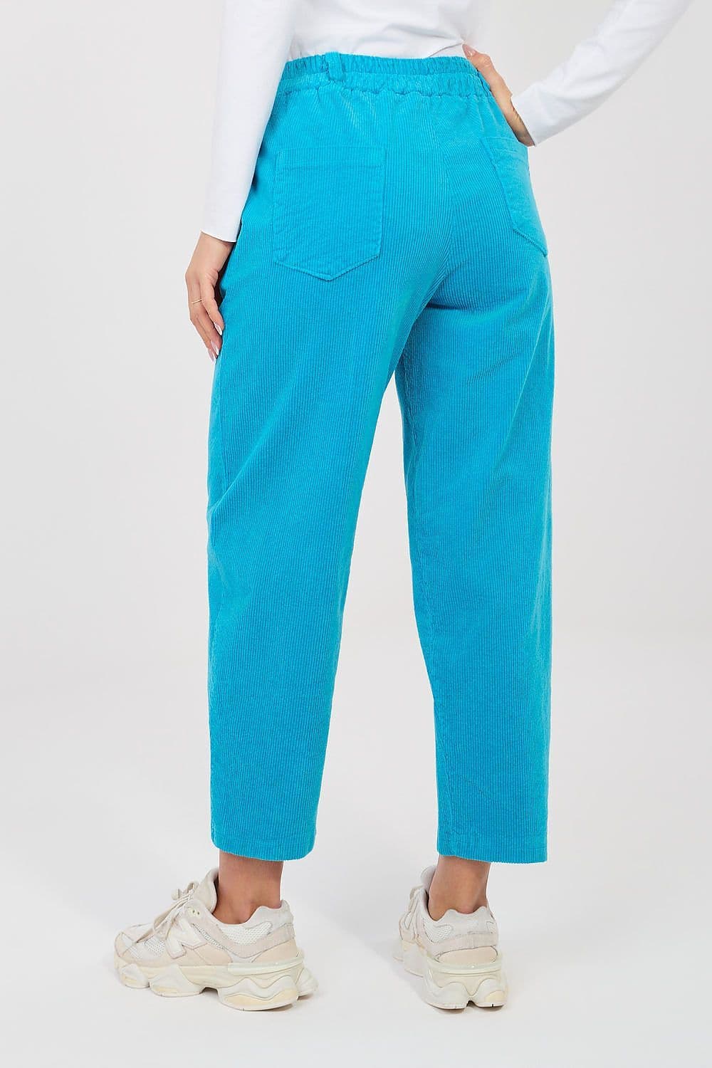 image-corduroy trousers Rue Paris