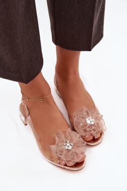 image-Sandals Step in style