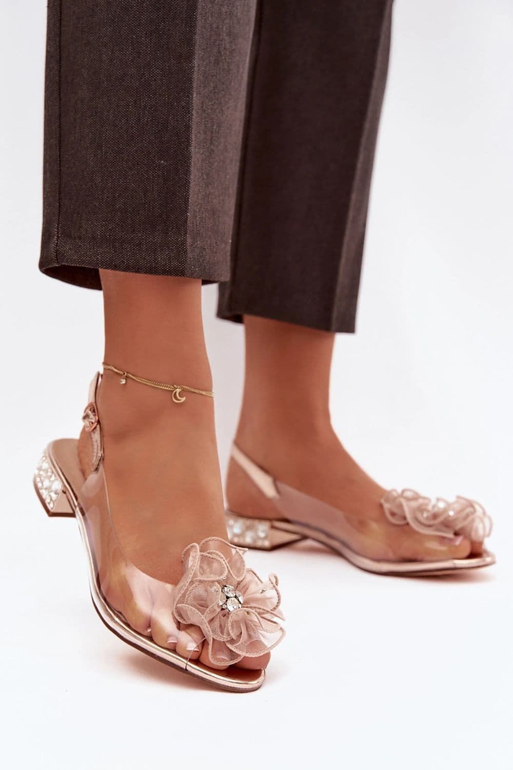 image-Sandals Step in style