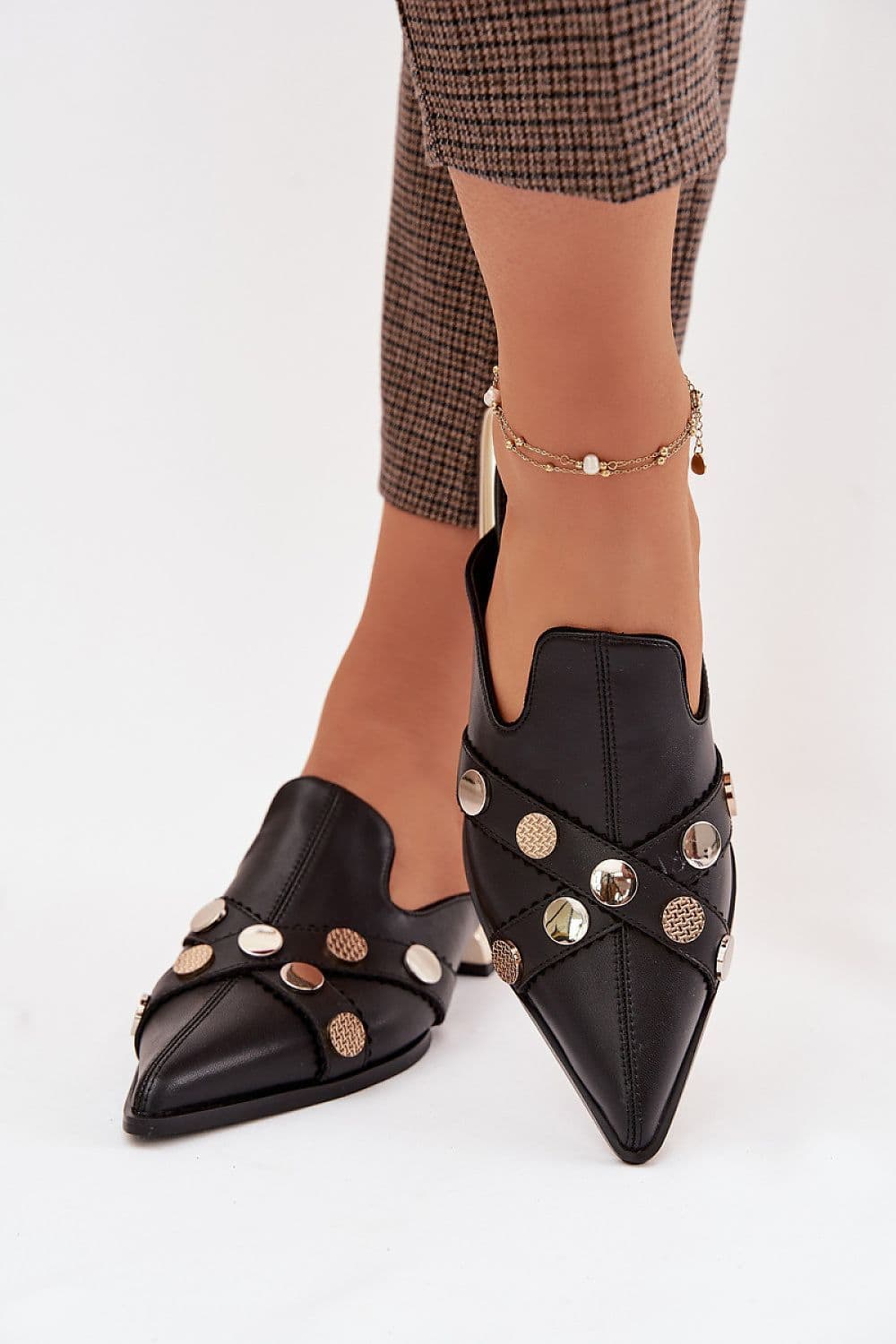 image-Flip-flops Step in style