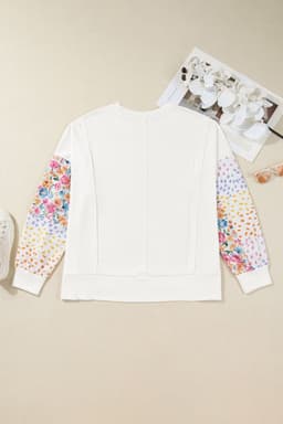 image-White Plus Size Sweatshirt Floral Patchwork