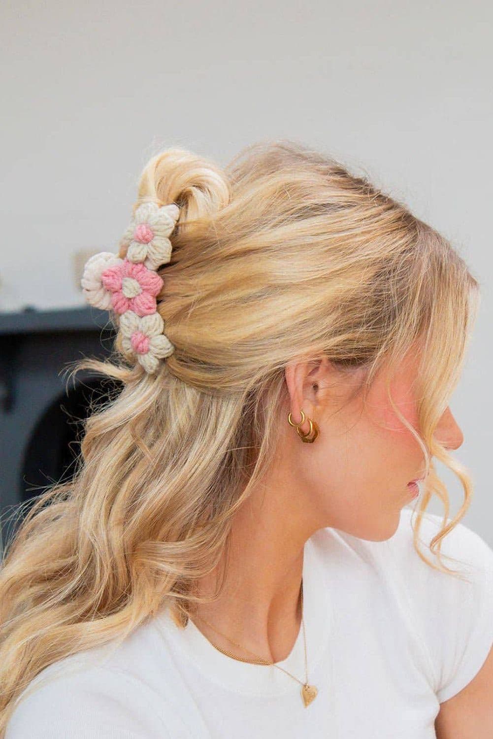 image-Pink Flower Crochet Hair Claw Clip Large