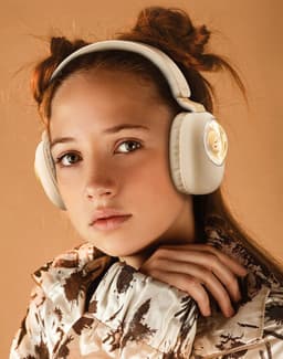 image-Flash Light Cute Cat Wireless Bluetooth Headphones with Mic