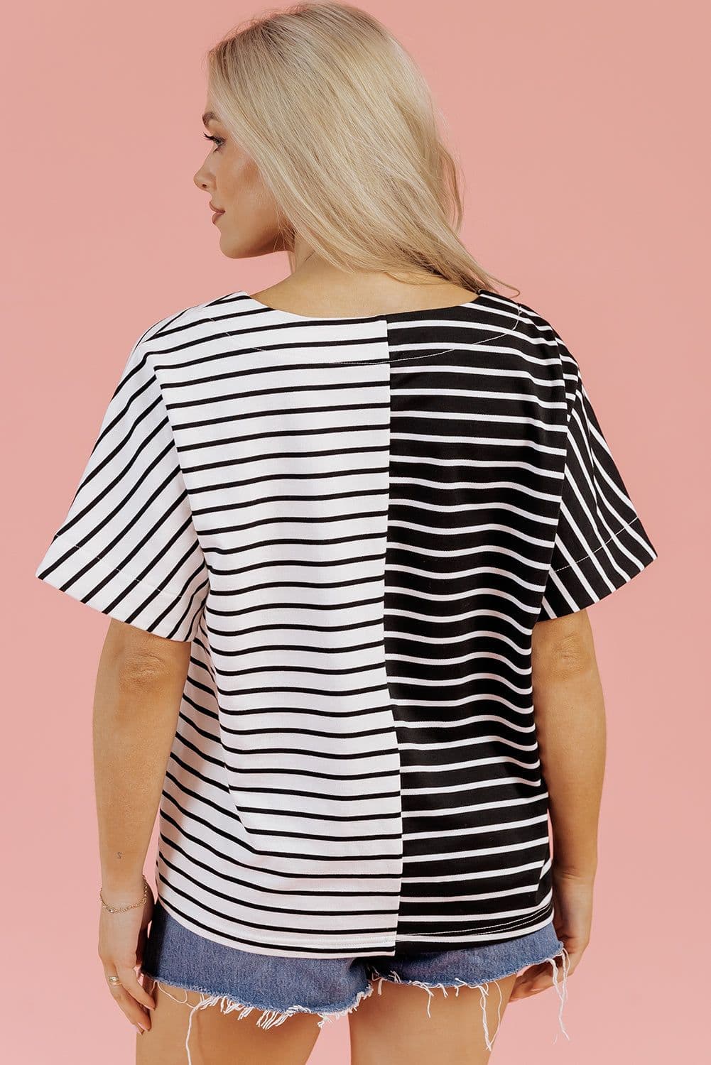 image-Black Stripe Two Tone Colorblock V Neck T Shirt