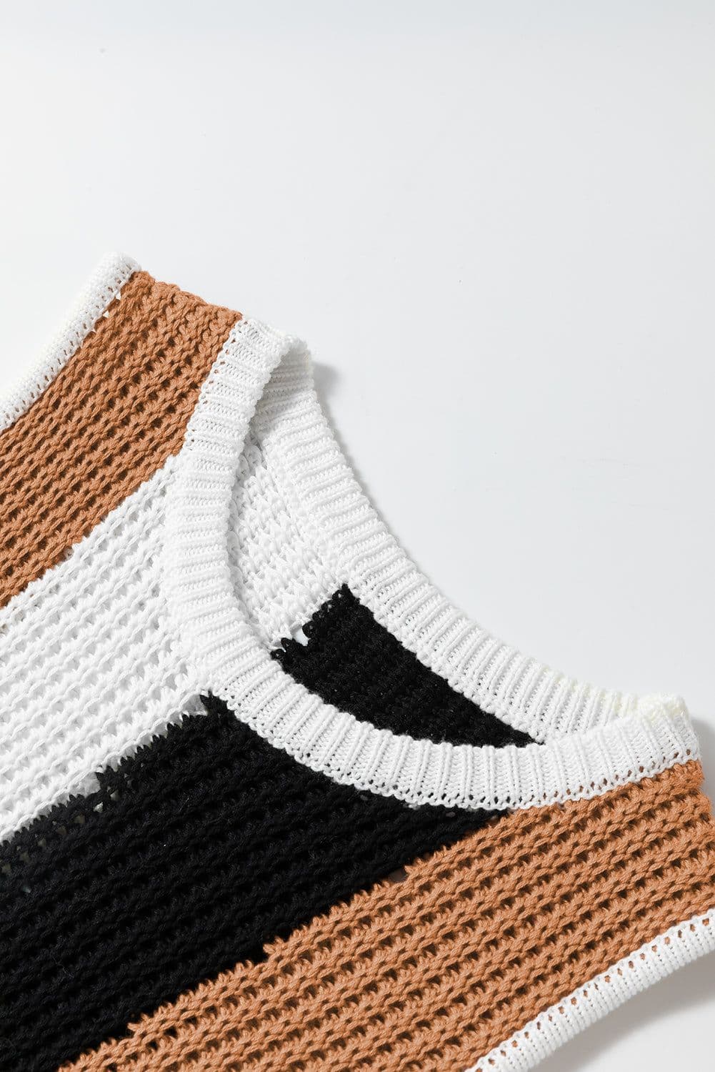 image-Khaki Stripe Sleeveless Knitted Sweater Vest