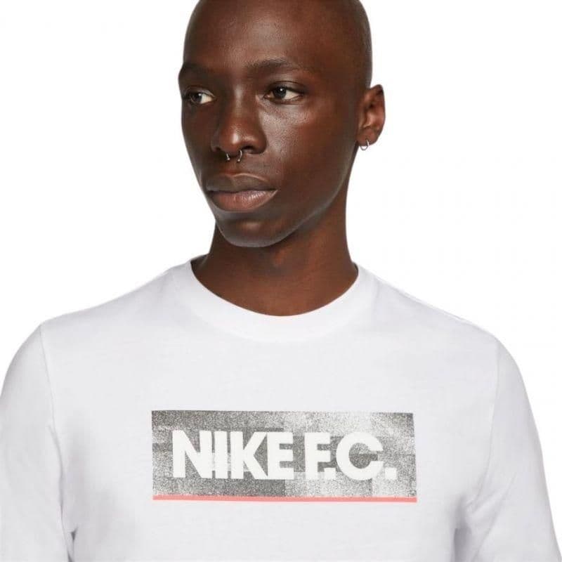 image-T-shirt Nike NK Fc Tee Seasonal Block M DH7444 100