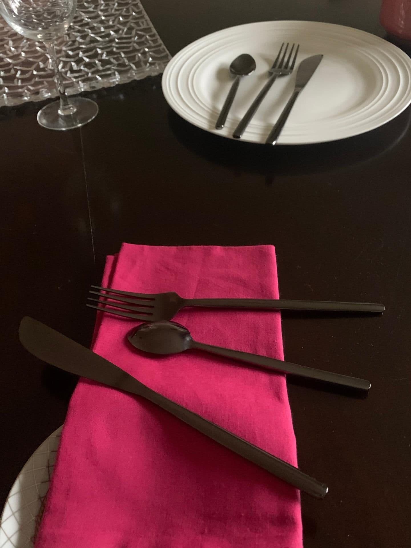image-Stainless Steel Flatware 18 PC Set-Dinner knives, Dinner Forks, Teaspoons