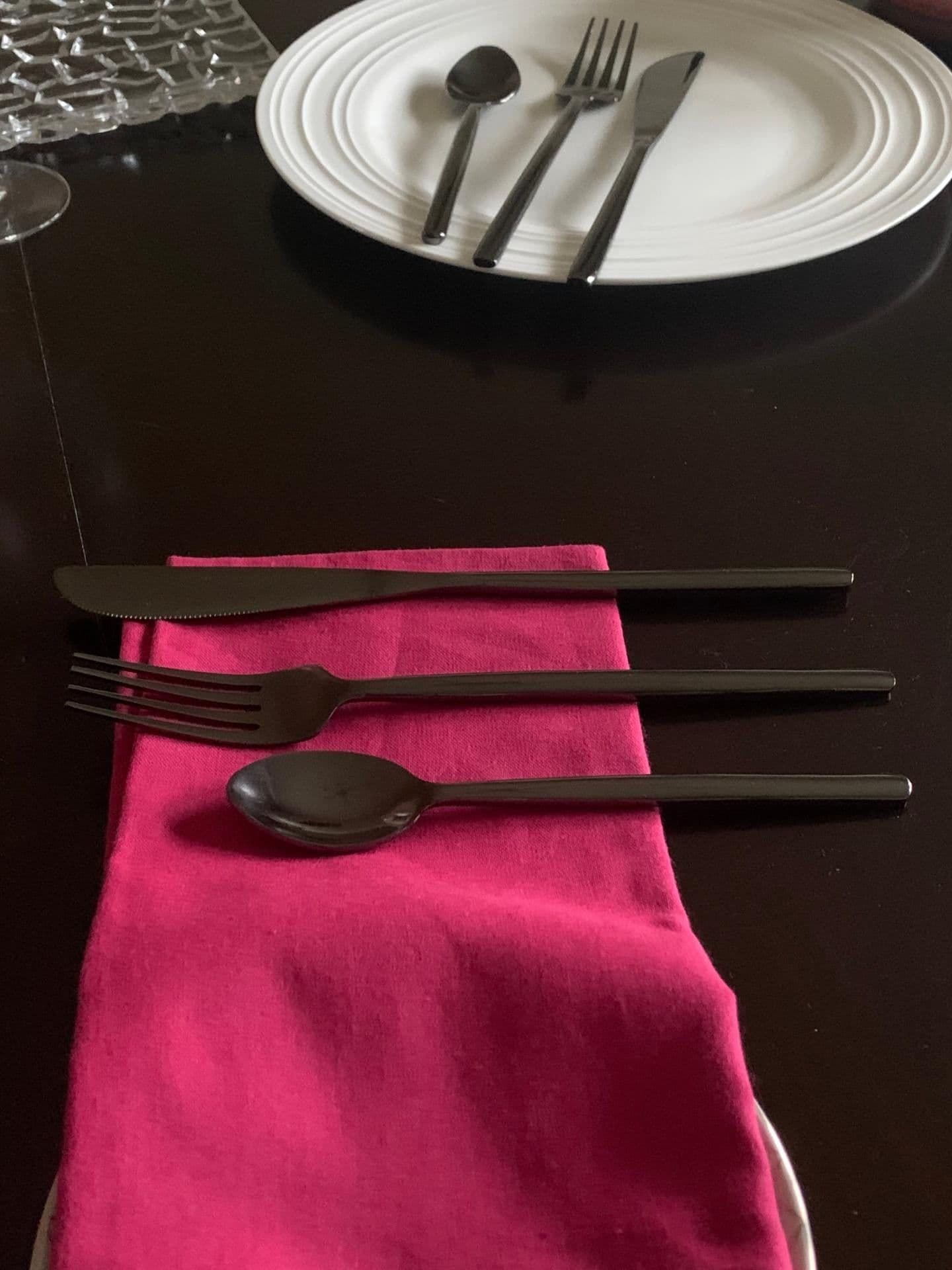 image-Stainless Steel Flatware 18 PC Set-Dinner knives, Dinner Forks, Teaspoons
