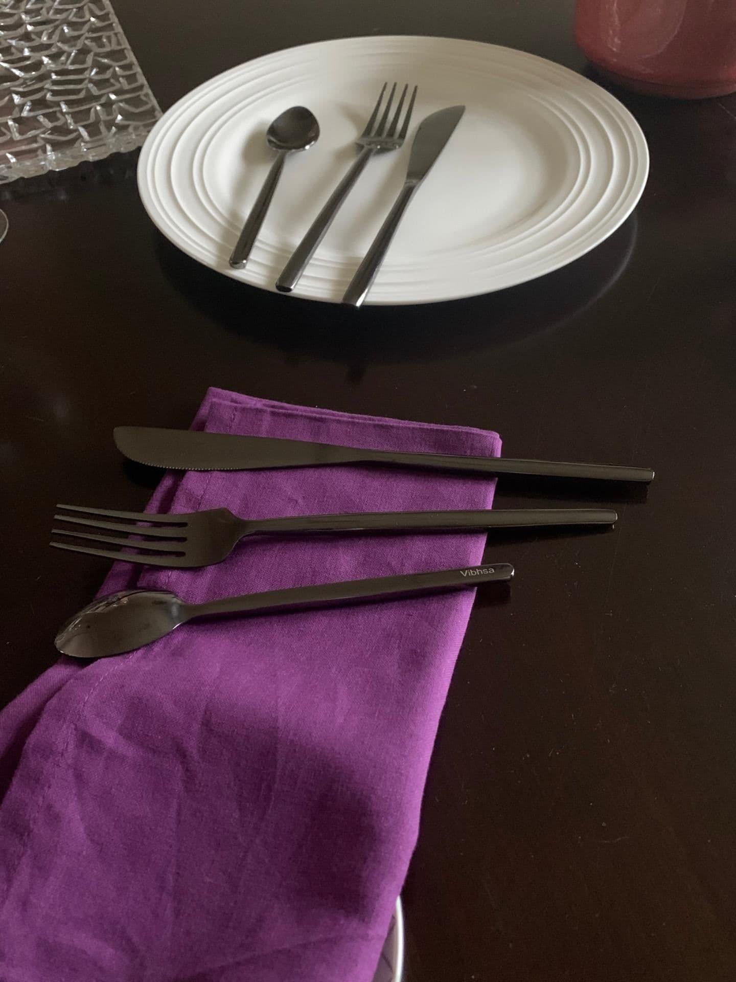 image-Stainless Steel Flatware 18 PC Set-Dinner knives, Dinner Forks, Teaspoons