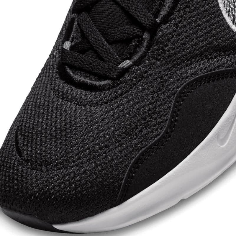 image-Nike Legend Essential 3 Next Nature M DM1120-001 shoes