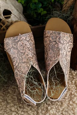 image-Vintage Floral Leather Sandals - Brown Platform Hollowed Rivets 7-11