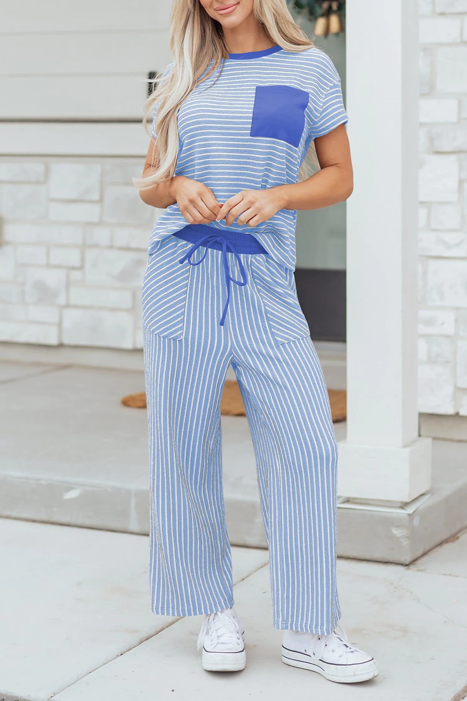 image-Khaki Stripe Crew Neck Tee Drawstring Waist Cropped Pants Set