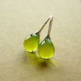 image-Four Color Inlaid Opal Earrings European And American Ladies Fashion Earrings