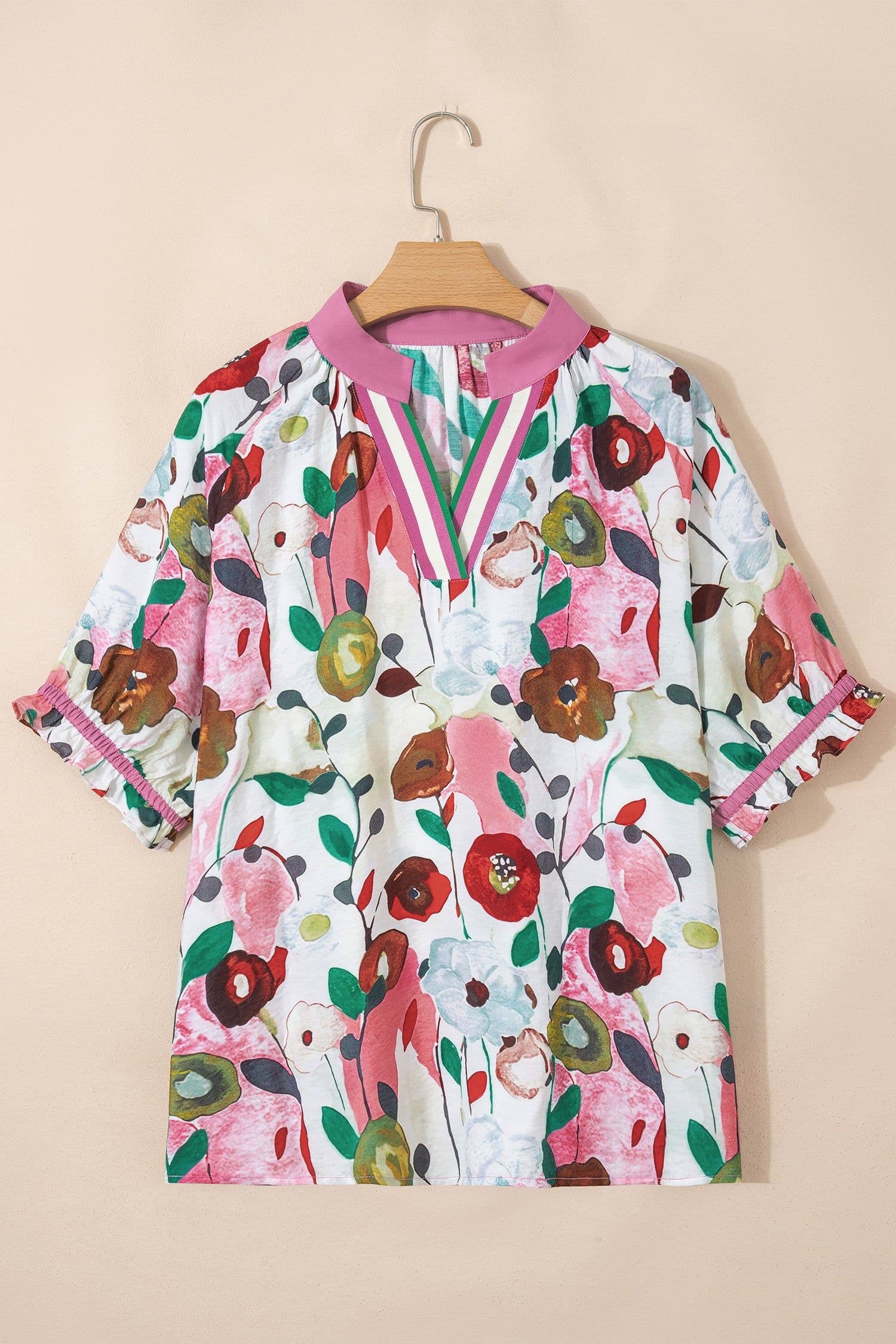 image-Pink V Neck Puff Sleeve Plus Size Floral Blouse