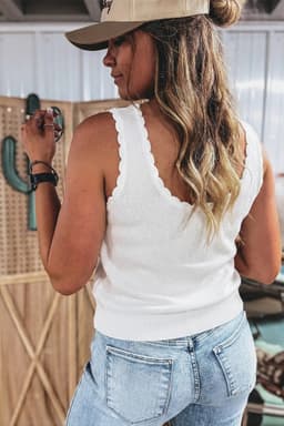 image-White Retro Floral Print Scalloped Square Neck Knit Sweater Vest