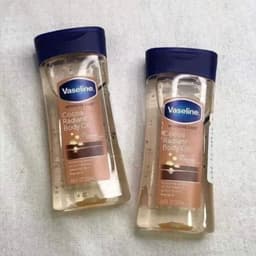 image-Vaseline Cocoa Body Luminous Oil 200ml Long-lasting Moisturizing Skin Care Oil Body Brightening Anti-drying Essence Care Product