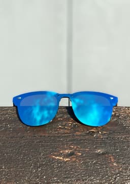 image-Eyewood Tomorrow - Delphinus