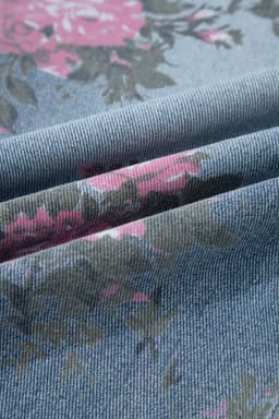 image-Blue Floral Print Elastic Waist Casual Jeans (50 characters)