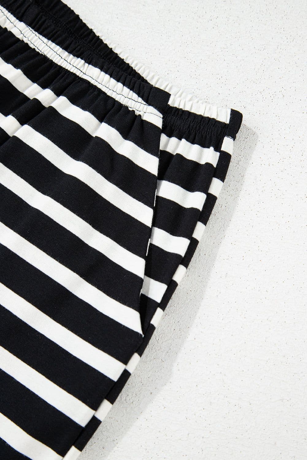 image-Black & White Striped Top & Shorts Set, Short Sleeve, Medium-High Elasticity