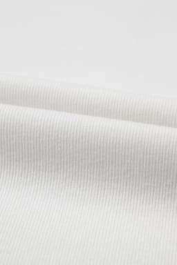 image-Contrast Ricrac Floral Sleeve Top - White (57 characters)