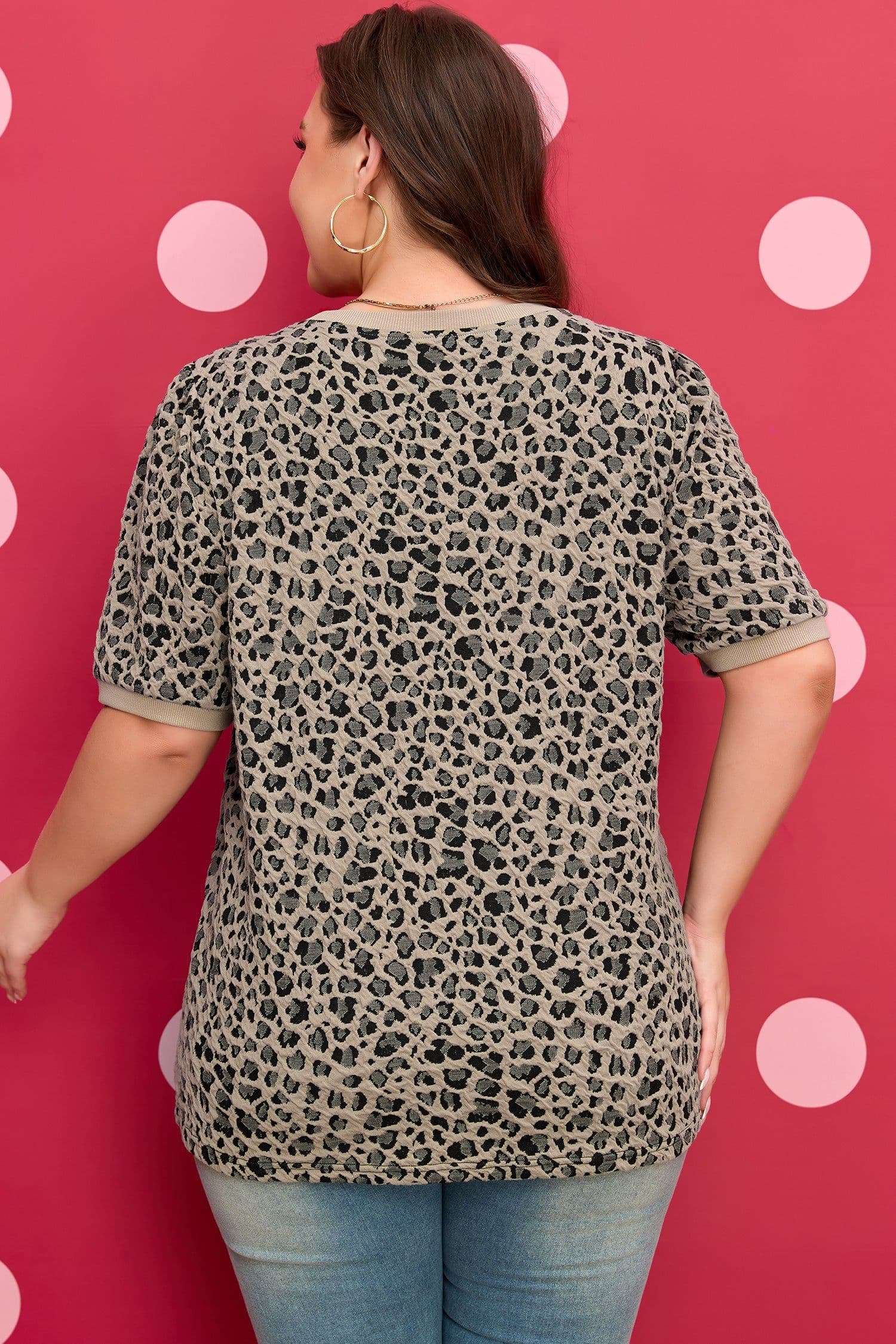 image-Khaki Leopard Print Textured Plus Size T Shirt
