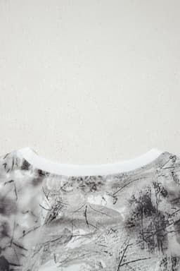 image-Gray Abstract Woodland Print Slim Fitted T Shirt