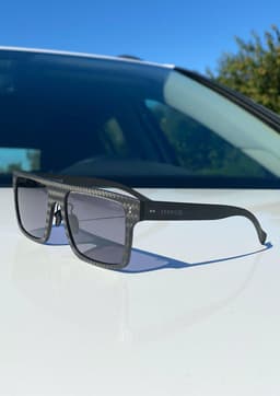 image-Fibrous - Carbon Fiber Square - Anti Bluelight