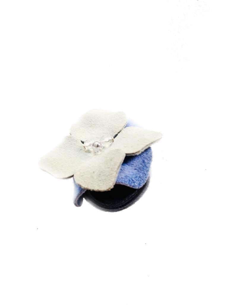 image-True Leather Flower Rings - Anelli a Forma di Fiore in Vera Pelle