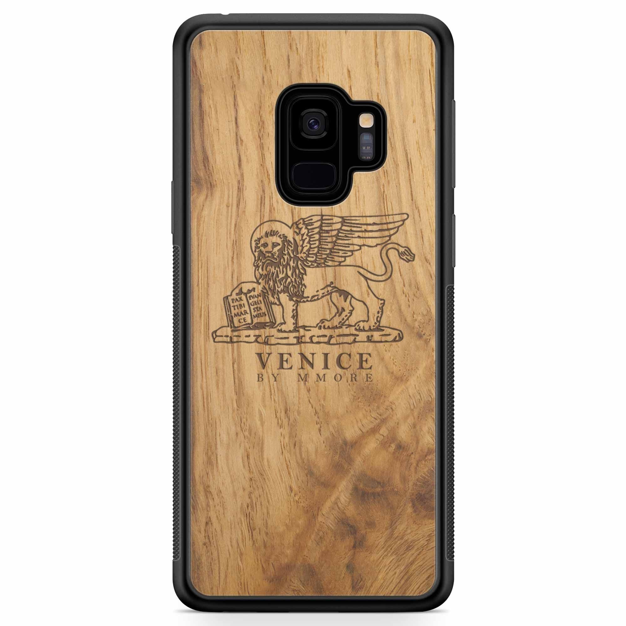 image-The Venice case - The Lion of St. Marco with the lettering