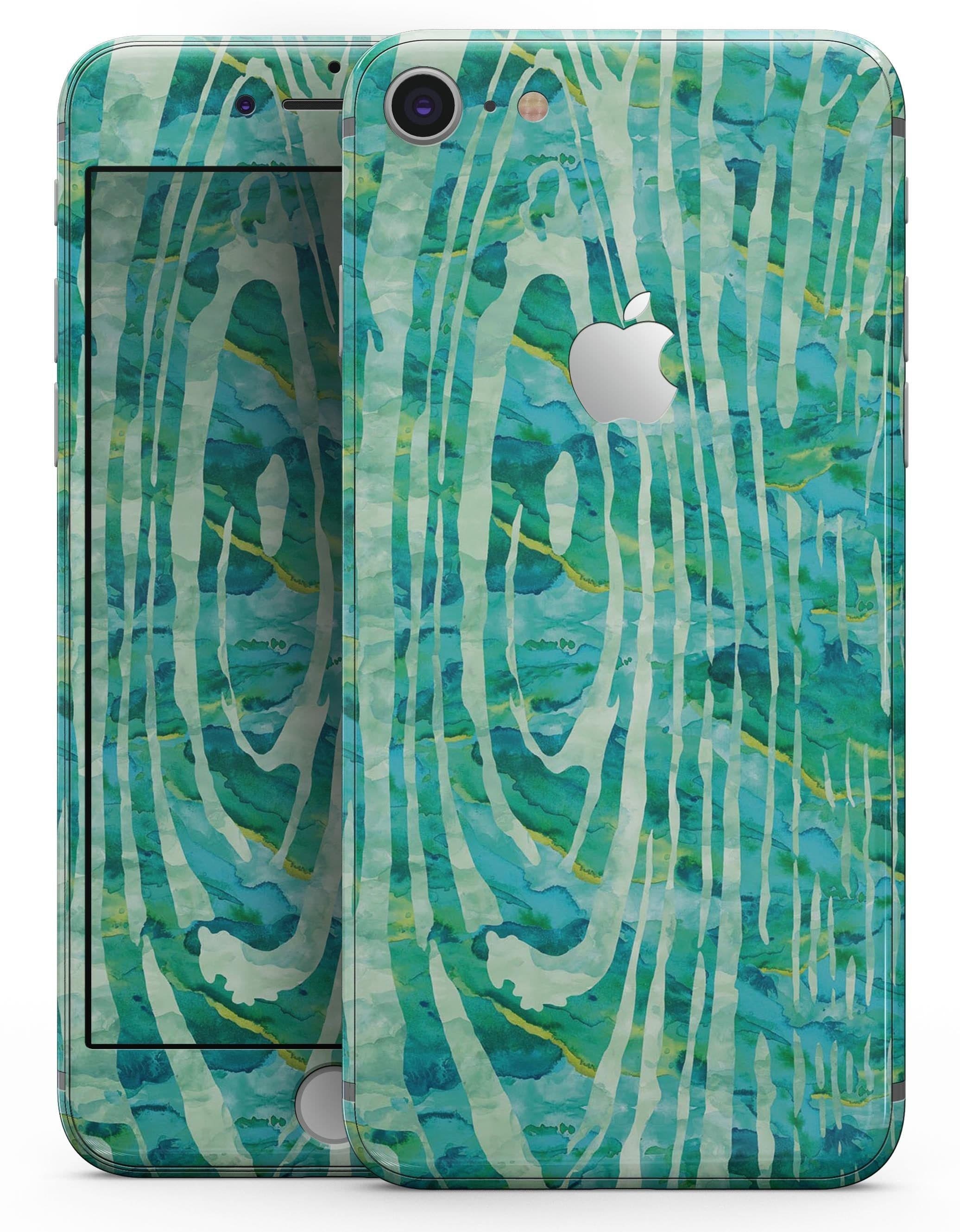 image-Green Watercolor Woodgrain - Skin-kit for the iPhone 8 or 8 Plus