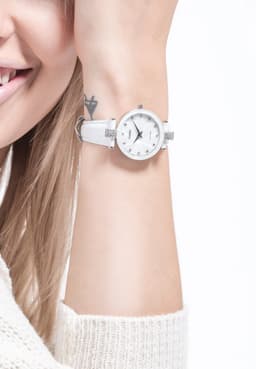 image-Facet Strass Swiss Ladies Watch J5.619.M